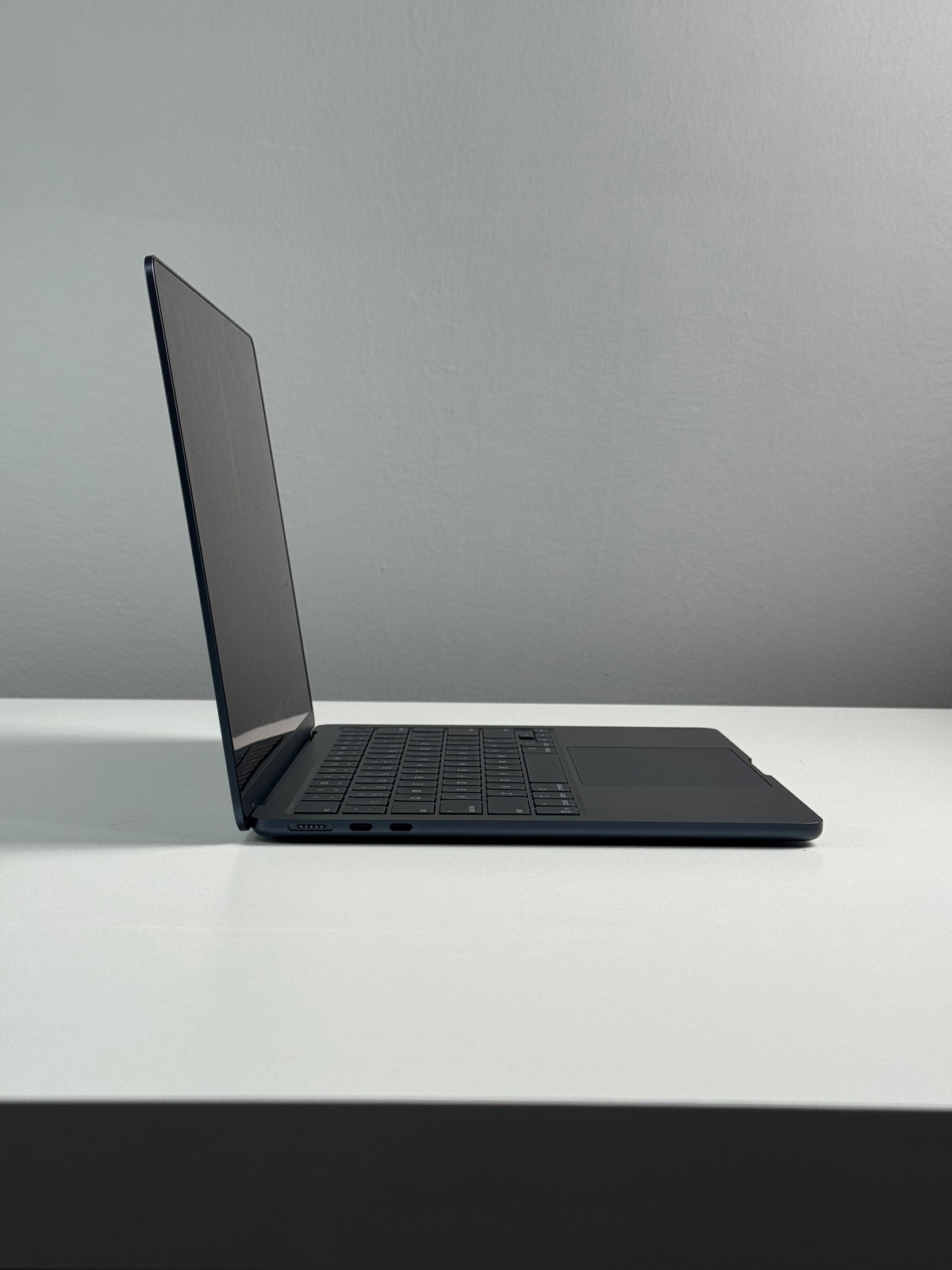 MacBook Air M4 16GB 256GB Midnight Blue 13"