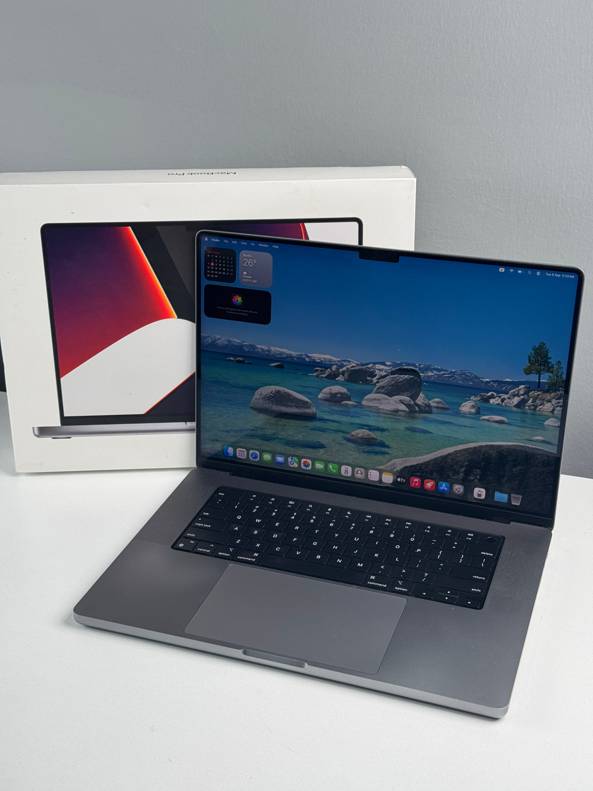 MacBook Pro 16-inch M1 max 32/1Tb