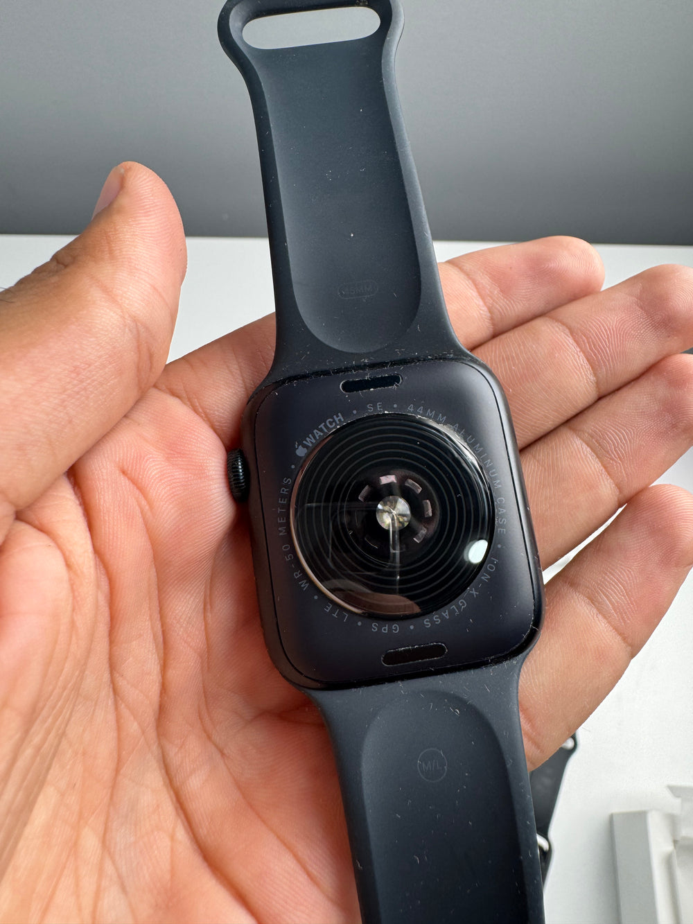 Apple Watch SE 2 44mm + cellular midnight Aluminum
